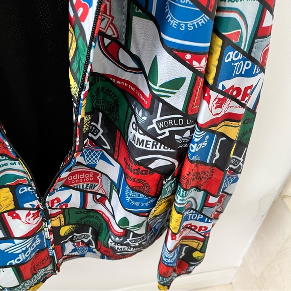 NEW MEN'S ADIDAS Original Label AOP Superstar track Jacket Size M RARE!. - Picture 3 of 6